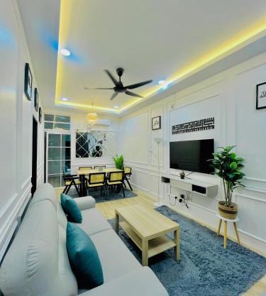 Homestay DEEDORA