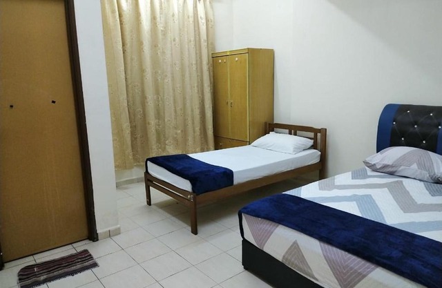 Homestay Kuala Terengganu near Batu Burok, Hospital HSNZ, KTCC Mall, Drawbridge D