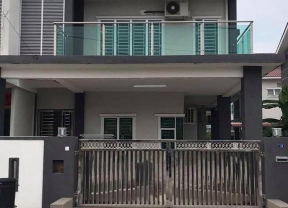 Homestay Sitiawan 32