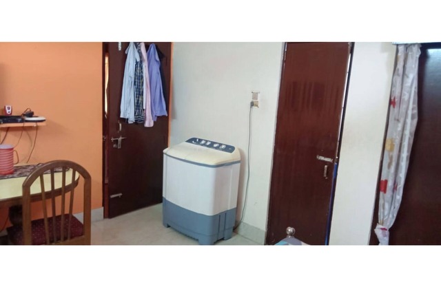 Homestay with free wifi. Selfcooking available..