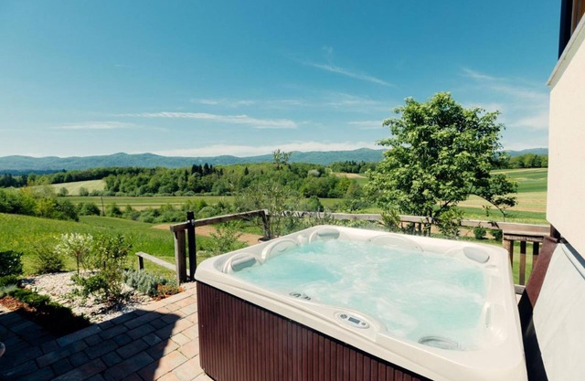 Homestead Bahor With Whirlpool, Črnomelj, Slovenia