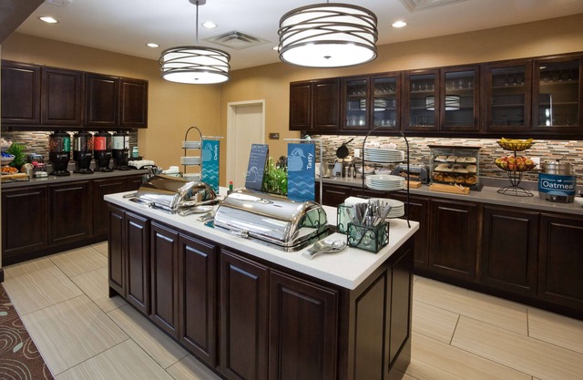 Homewood Suites by Hilton Davenport
