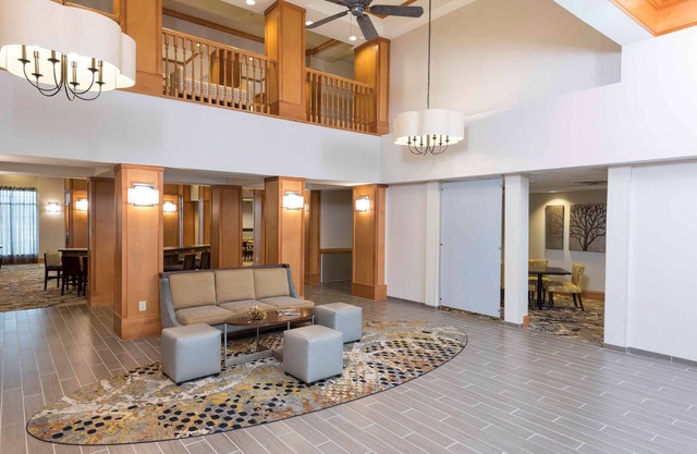 Homewood Suites by Hilton Indianapolis-Airport/Plainfield