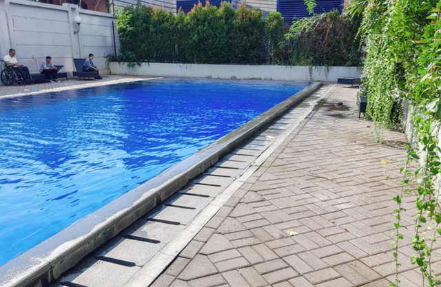Homey And Best Place Studio Tifolia Apartment