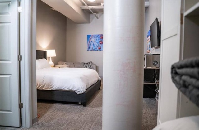 Homey Suite in Davenport