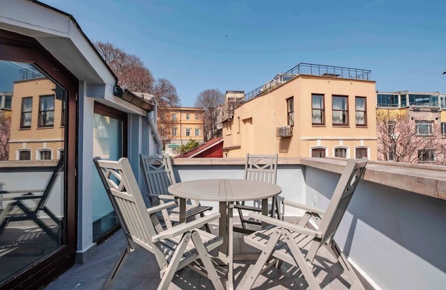 Homie | Galata | Duplex Penthouse w/ Balcony #SE5