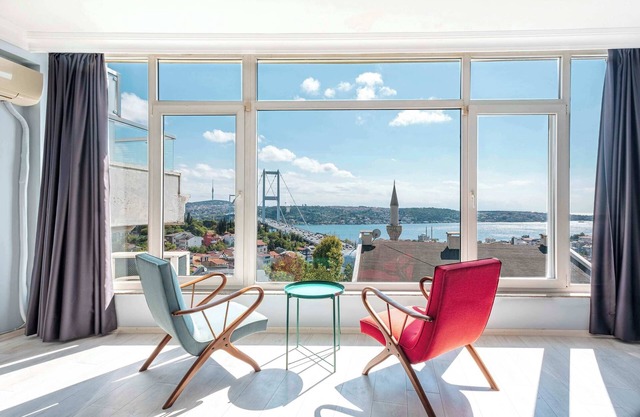 Homie Suites | 2br Penthouse w Bosphorus view#58