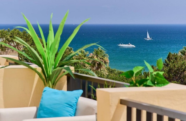 Honeymoon Boutique Suite * Beachfront Amazing Pools & View