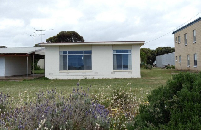 Hooked on Yorkes - Absolute beachfront holiday shack *OFF PEAK SPECIAL *