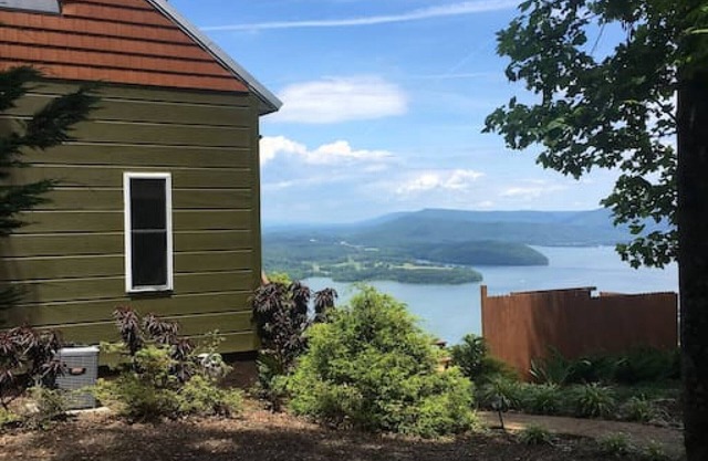 Vue magnifique, chattanooga 25 Miles, Gated, HOT TUB