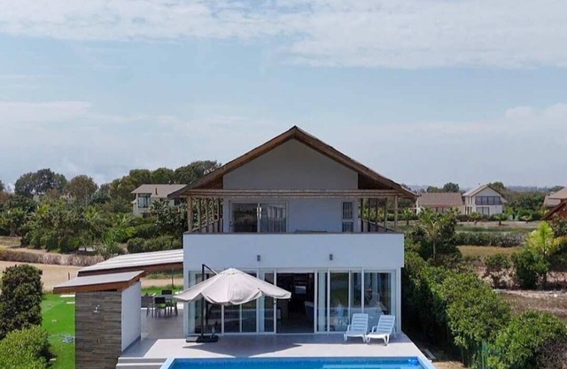 Hop Honolulu exclusiva oasis y playa en Chincha