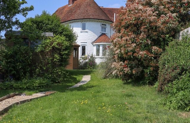 HOP HOUSE, pet friendly, avec feu ouvert à Three Oaks, Ref 986640