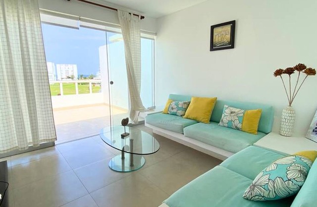 HOP LAS Velas Hermosa Casa Playa
