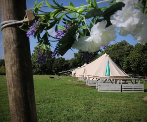 Hopgarden Glamping and camping - Luxury furnished Bell tents & Shepherd huts plus camp field to pitch your own tents