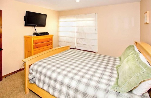 Horizons Condo w/ Communal Clubhouse!
