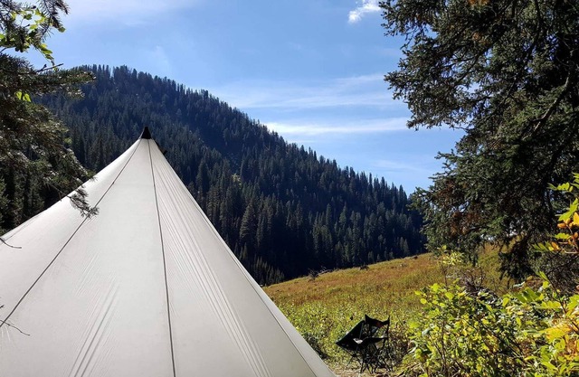 Le paradis de la montagne à cheval