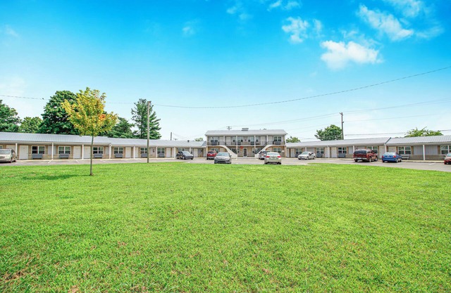 Horse Cave Motel
