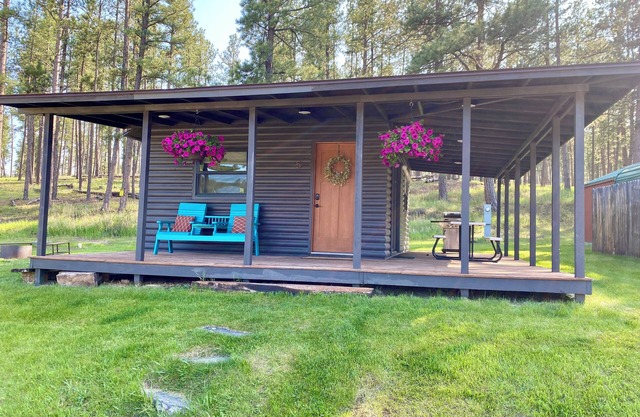 Horse Creek Resort - Cabin 5
