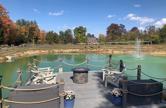 Colonial historique à Branch Hill Farm - une évasion incroyable au cœur de tout cela!