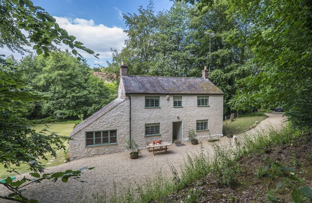 Horsehill Cottage est situé dans son propre cadre boisé magique.