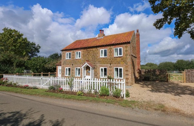 Horseshoe Cottage