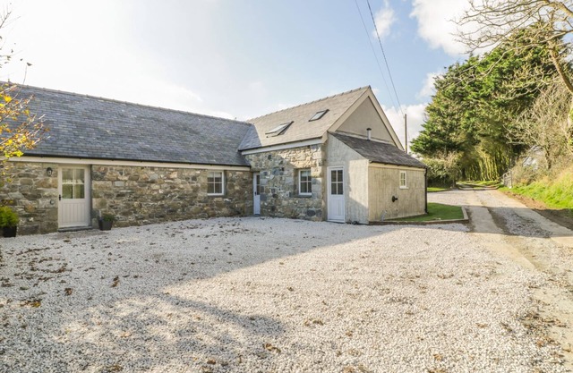 HORSESHOE COTTAGE, Animaux acceptés, avec spa à Abersoch, Ref 950255