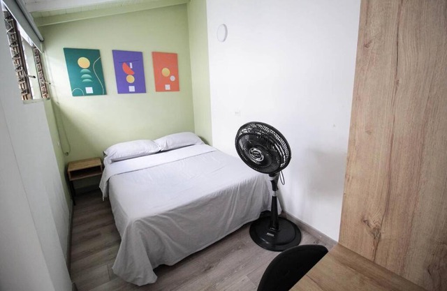 Hospedaje privado cerca a Provenza en el Poblado - M301 By Roots Rentals