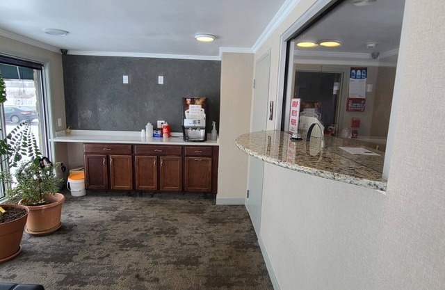 Hospitality Inn - Buffalo Airport
