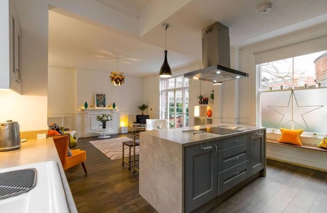 Host & Stay | All Saints Green Cottage