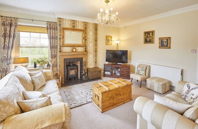 Host & Stay | Apartment 7 Sneaton Hall