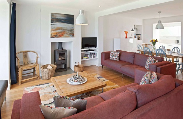 Host & Stay | Craster Rocks