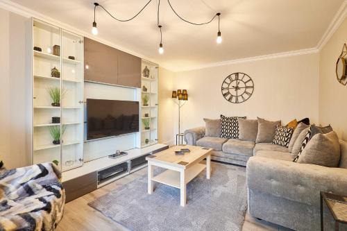 Host & Stay - Eskdale Escape