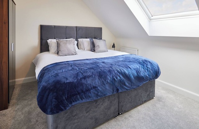 Host & Stay | Fen Street