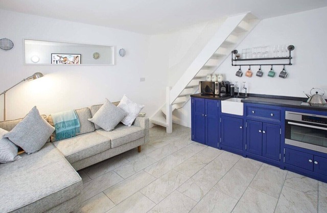 Harbour Cottage - Bolthole de luxe