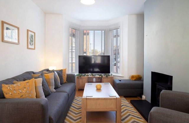 Host & Stay | Herbert Road
