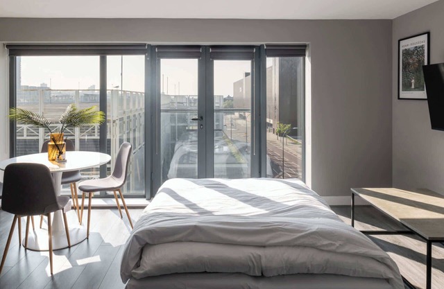 Host & Stay | Monarchs Quay