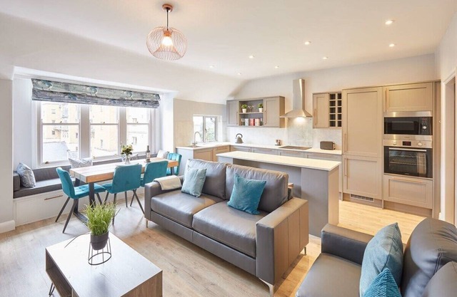 Host & Stay | The Avenue Victoria Apartment