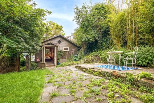 Host & Stay - The Eco Cabin