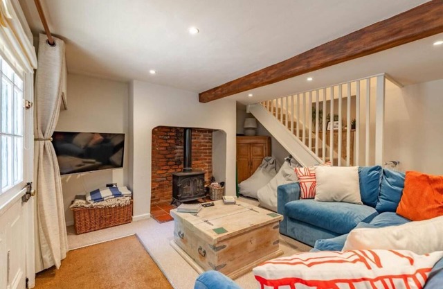 Host & Stay | The Old Post Office in Docking