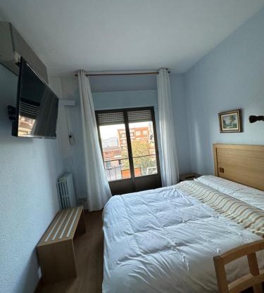 Hostal agripino y Restaurante asiático