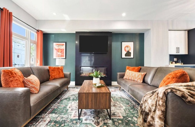 ★ HostWise Stays ★ Rooftop deck, 4 balconies, patio, grill, 4k sq ft home!