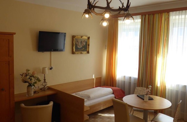 HOT DEAL Chambre quadruple non remboursable - Adlerhof, Pension