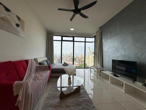 HOT & Modern 2BR Beacon Executive Suite, Georgetown