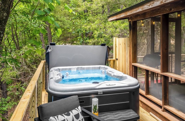 HotTub | Pets OK! | High-Speed WiFi | Balcony
