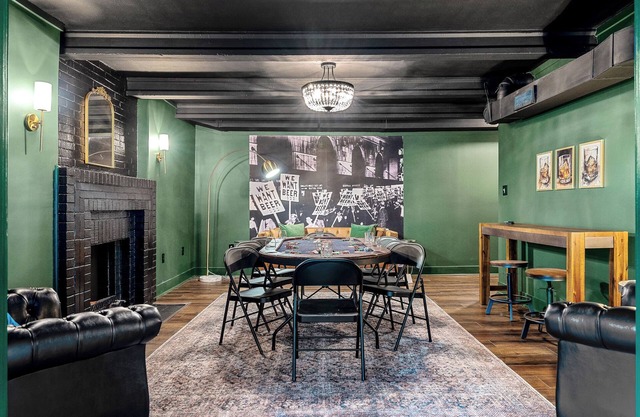 Bourbon Trail | Speakeasy | Game Rm! | Hot Tub