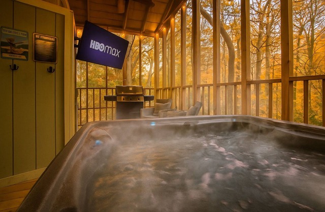 Romantic Mountain Hideaway w/ Hot Tub & Fireplace