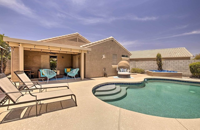 Hot Tub: Chic Goodyear 'Desert Beach House'