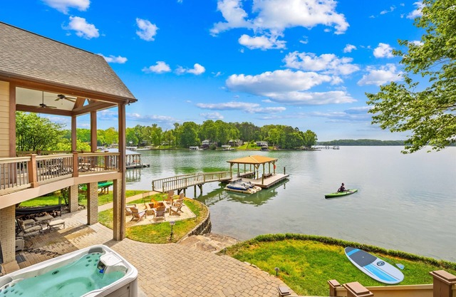 NEW! Hot Tub, Game Room, Lakefront, Very Spacious