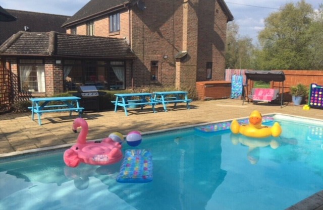 Maison de luxe à Bournemouth, 23 personnes, avec piscine et jacuzzi