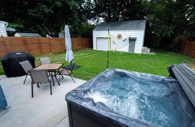 Hot Tub Hideaway